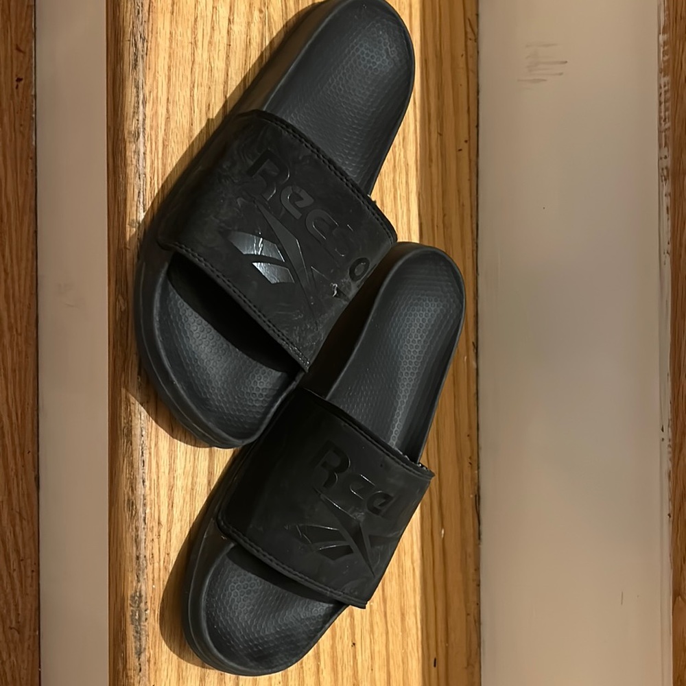 Reebok Slides (Women) Size 8.5